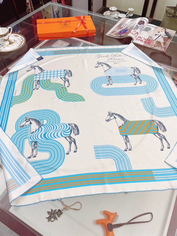 Hermes Garde-Robe Pop Detail Beige/Blue/Green Square Scarf 90cm/35in 