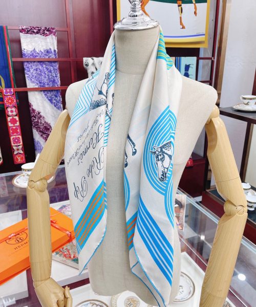 Hermes Garde-Robe Pop Detail Beige/Blue/Green Square Scarf 90cm/35in 