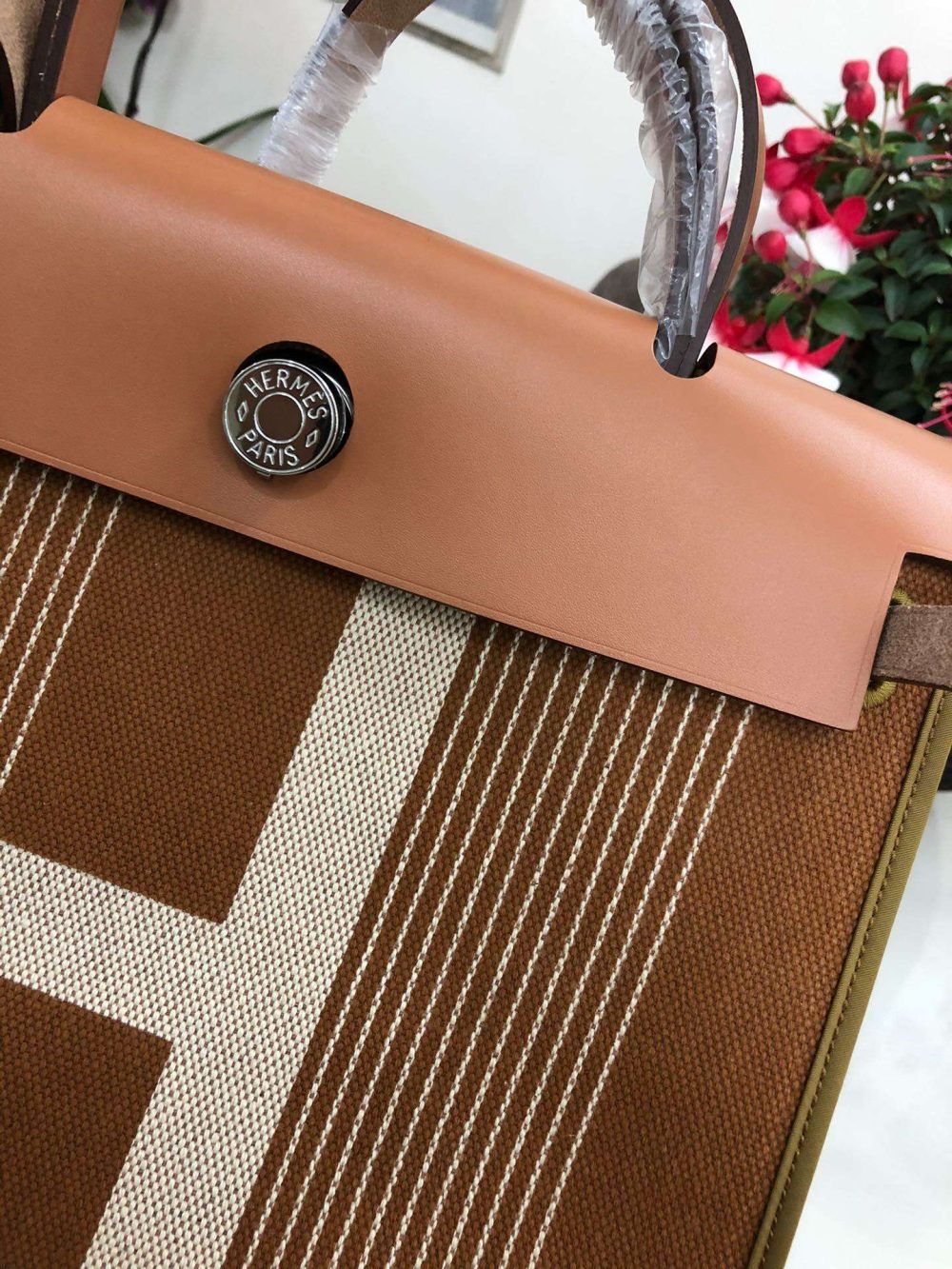 1:1 Replica Hermes Herbag Zip Bag Black/Brown/Red For Women 31cm / 12.2in - Image 18
