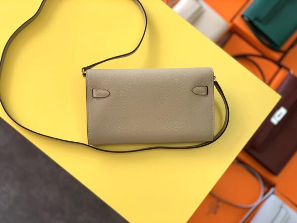 1:1 Replica Hermes Kelly Classique To Go Wallet  21cm/8.3in Gold Toned Hardware For Women Cream
