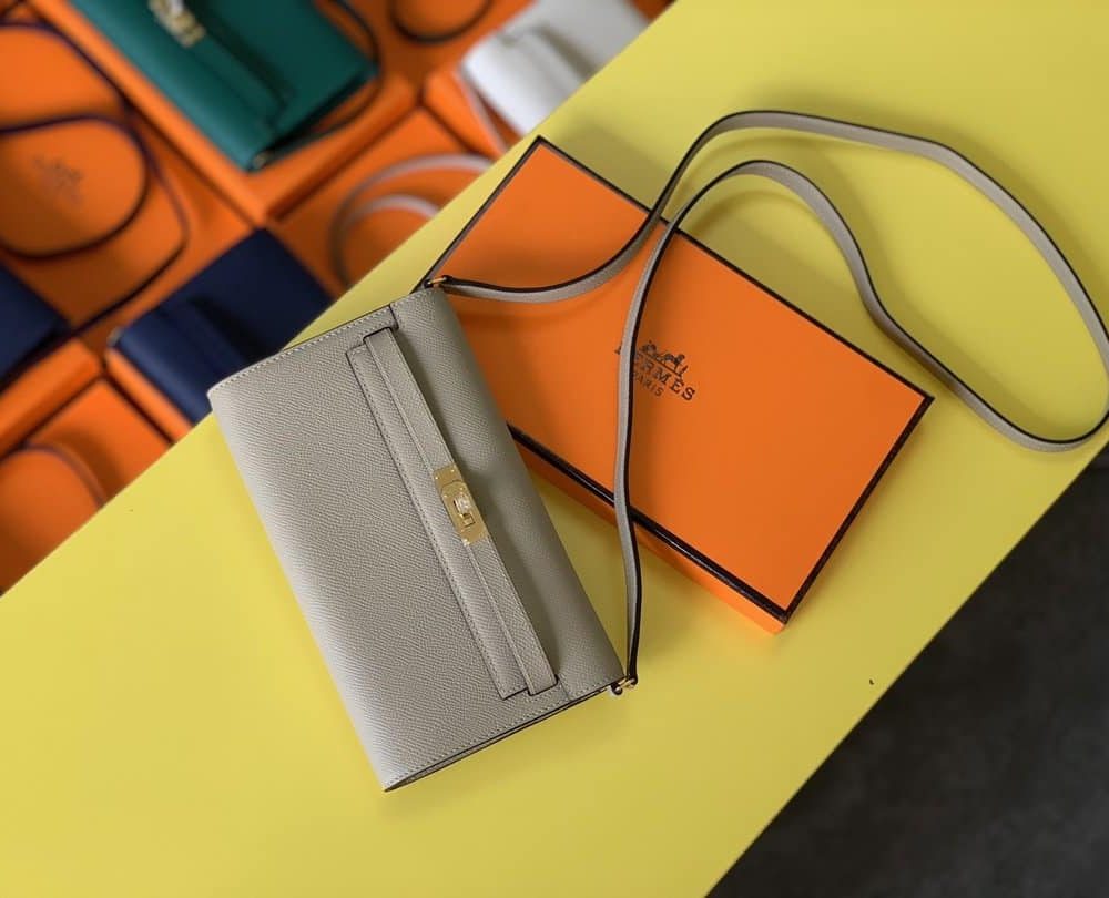 1:1 Replica Hermes Kelly Classique To Go Wallet  21cm/8.3in Gold Toned Hardware For Women Cream