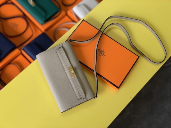 1:1 Replica Hermes Kelly Classique To Go Wallet  21cm/8.3in Gold Toned Hardware For Women Cream