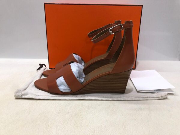 Hermes Legend Sandal Brown For Women, Women's Shoes H172196Z