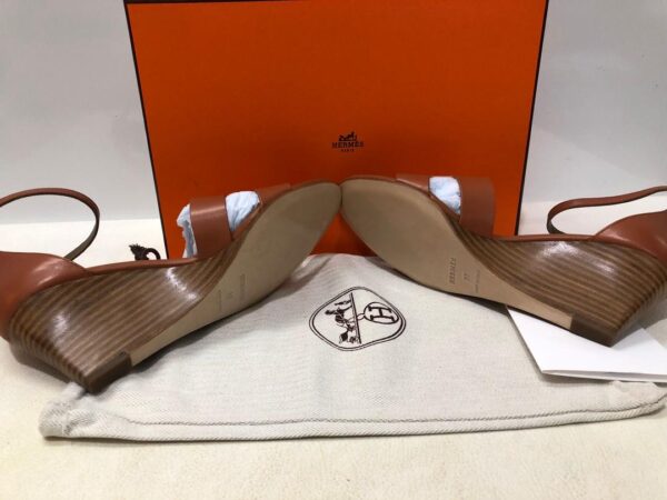 Hermes Legend Sandal Brown For Women, Women's Shoes H172196Z