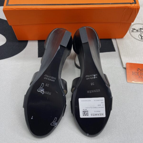 Hermes Legend Sandals Calfskin Leather Spring/Summer Collection Noir