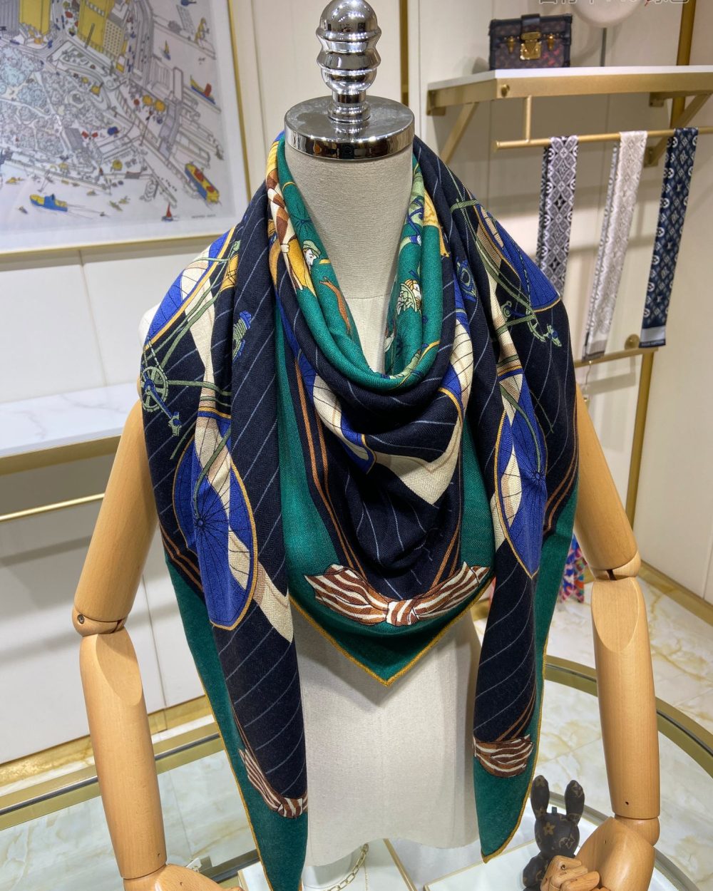 Hermes Les Becanes 70 Silk Blue/Dark Blue/Green Royal Scarf 140cm/55in
