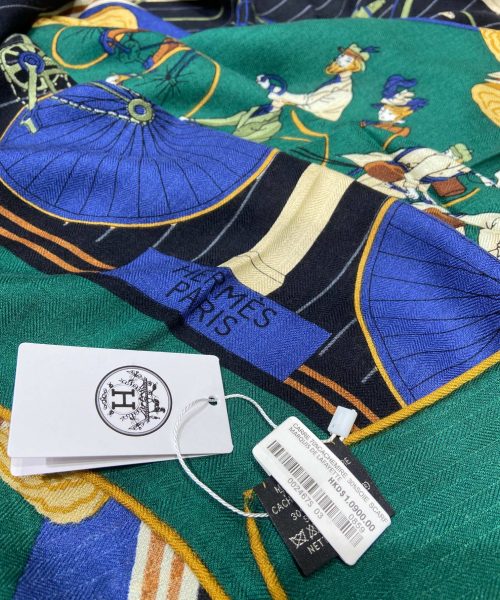 Hermes Les Becanes 70 Silk Blue/Dark Blue/Green Royal Scarf 140cm/55in 