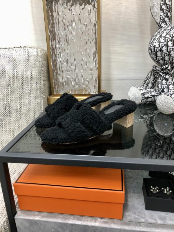 Hermes Oasis Sandal Black For Women 1.97in/5cm