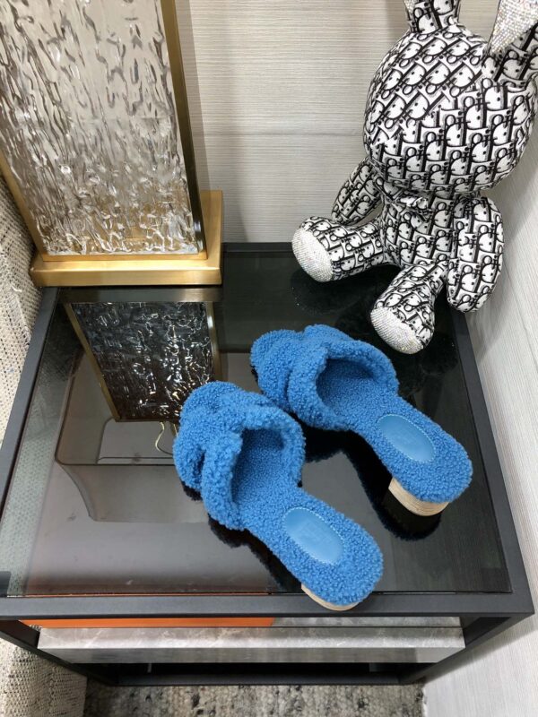 Hermes Oasis Sandal Blue For Women 1.97in/5cm