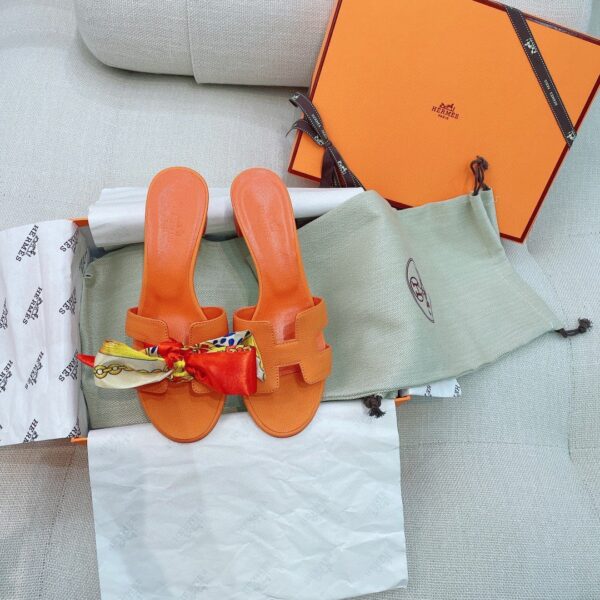 Hermes Oasis Sandal Orange For Women, Women's Shoes H151215Z 94350