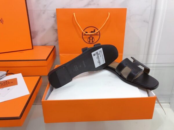 Hermes Oran Sandal Black For Women, Women's Shoes H021056Z