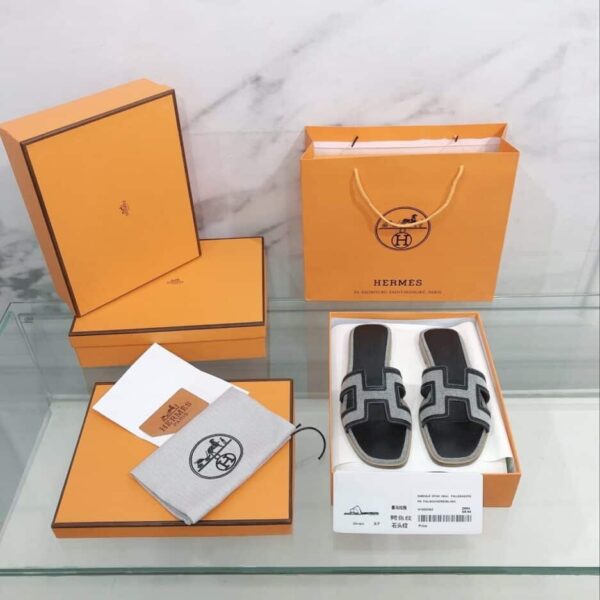 Hermes Oran Sandal Black/Silver For Women, Women's Shoes H221106Z 01340