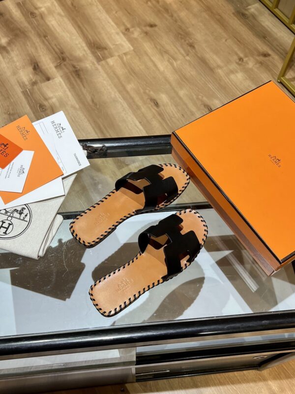Hermes Oran Sandal Brown/Black For Women, Women's Shoes