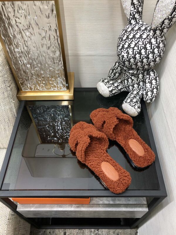 Hermes  Oran Sandal Cognac For Women H212178Z C0355