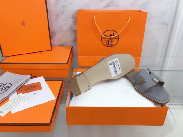 Hermes Oran Sandal Grey For Women, Women's Shoes H021056Z
