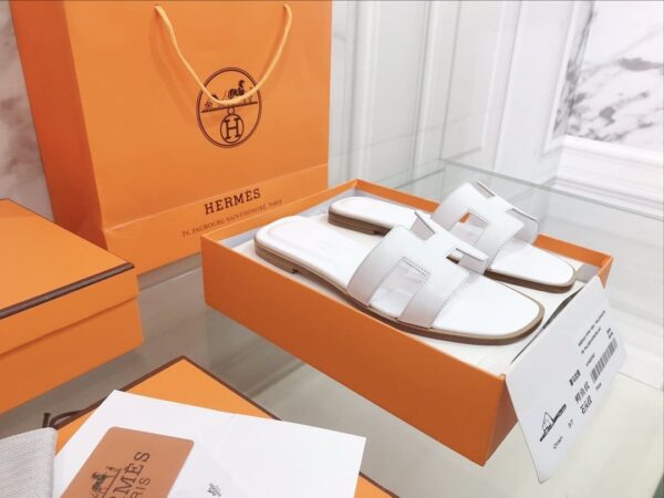 Hermes Oran Sandal White For Women, Women's Shoes H021056Z 02365
