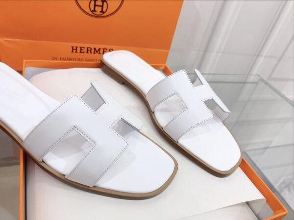 Hermes Oran Sandal White For Women, Women's Shoes H021056Z 02365