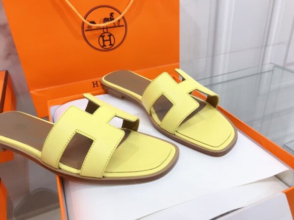Hermes Oran Sandal Yellow For Women, Women's Shoes H021056Z