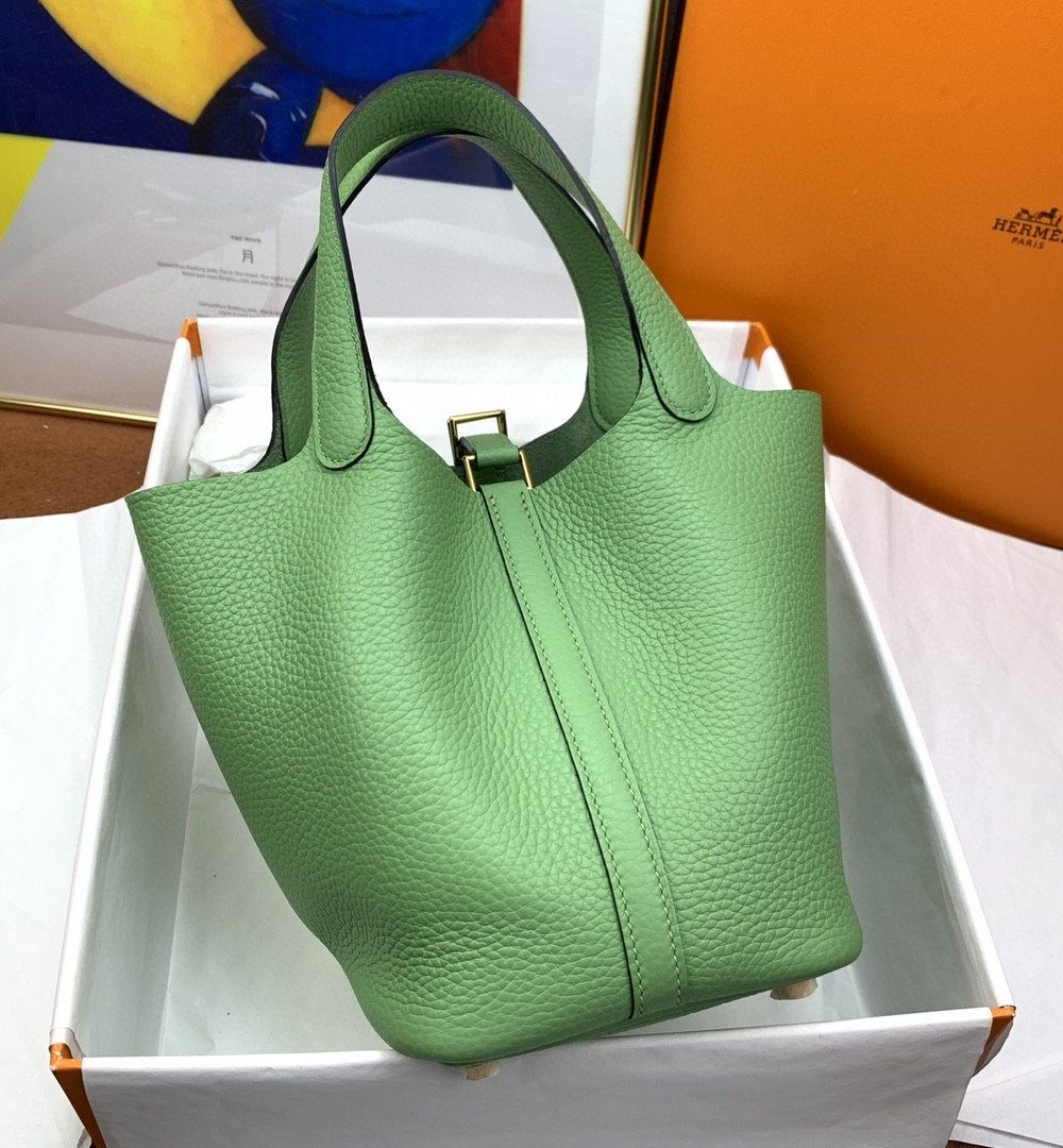 1:1 Replica Hermes Picotin Lock 18 Bag Light Green With Gold-Toned Hardware For Women, Women's Handbags 7.1in/18cm
