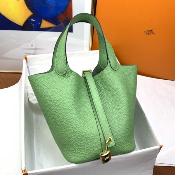 1:1 Replica Hermes Picotin Lock 18 Bag Light Green With Gold-Toned Hardware For Women, Women's Handbags 7.1in/18cm