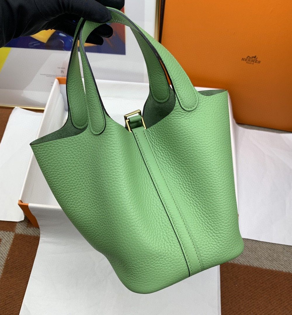 1:1 Replica Hermes Picotin Lock 18 Bag Light Green With Gold-Toned Hardware For Women, Women's Handbags 7.1in/18cm