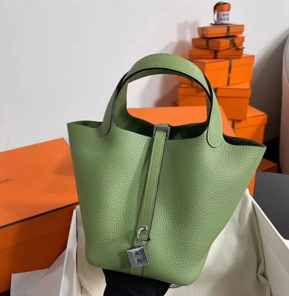 1:1 Replica Hermes Picotin Lock 18 Lime Clemence Yellow/Green/Red/Blue/Light Green/Light Purple/Pink For Women 19cm / 7.5in