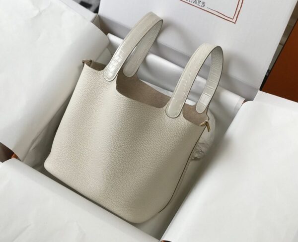 1:1 Replica Hermes Picotin Lock 18 White Bag With Gold-Toned Hardware For Women, Women's Handbags 7.1in/18cm