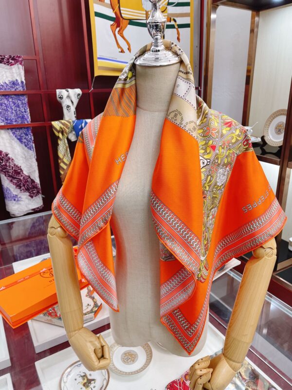 Hermes Selle des Steppes Orange Square Scarf 90cm/35in 