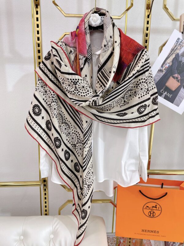 Hermes Silk Square Multiciolor Flower in White Scarf 140cm/55in 