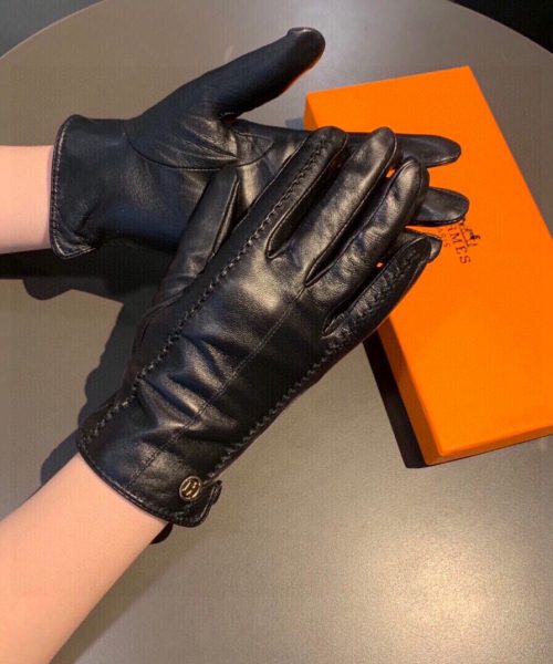 Hermes Soya Gloves In Black