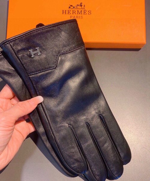 Hermes Soya Gloves In Black