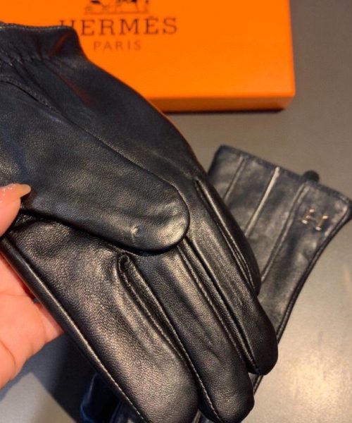 Hermes Soya Gloves In Black