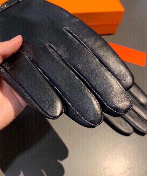 Hermes Soya Gloves In Black