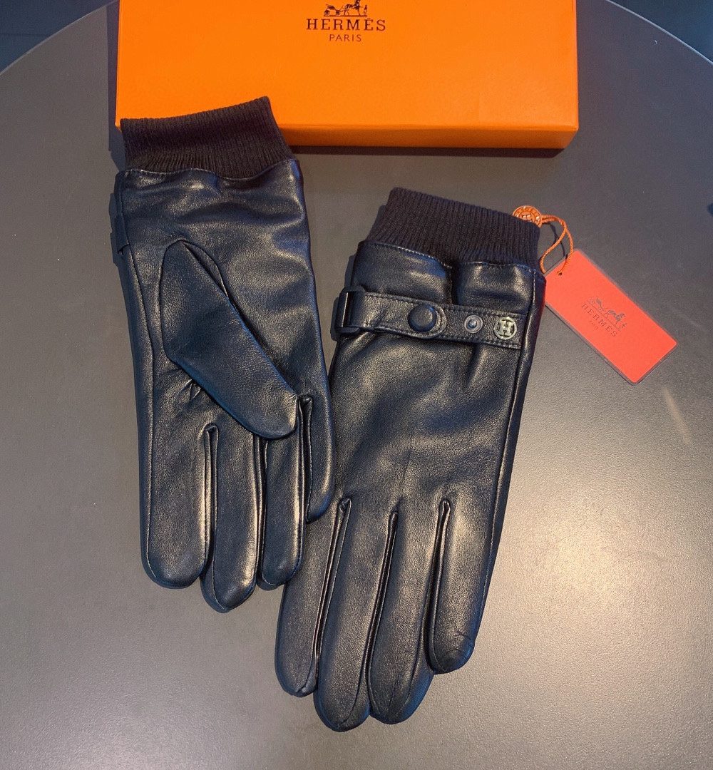 Hermes Soya Gloves In Black