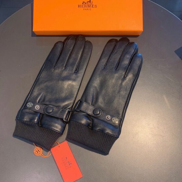 Hermes Soya Gloves In Black