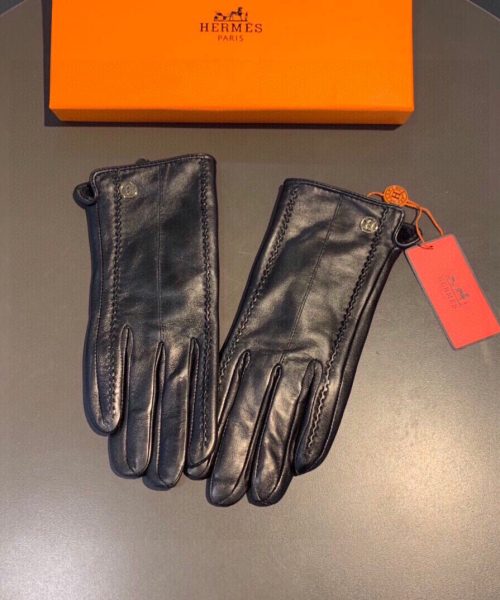 Hermes Soya Gloves In Black