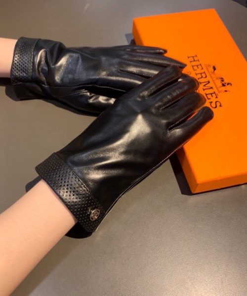 Hermes Soya Gloves In Black