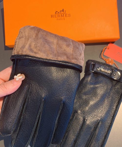 Hermes Soya Gloves In Black