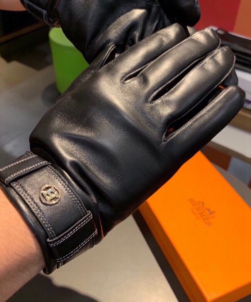 Hermes Soya Gloves In Black