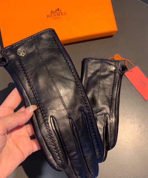 Hermes Soya Gloves In Black