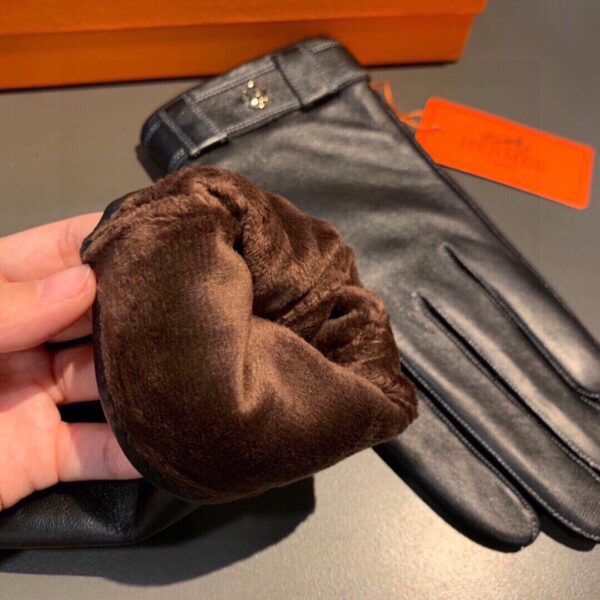 Hermes Soya Gloves In Black
