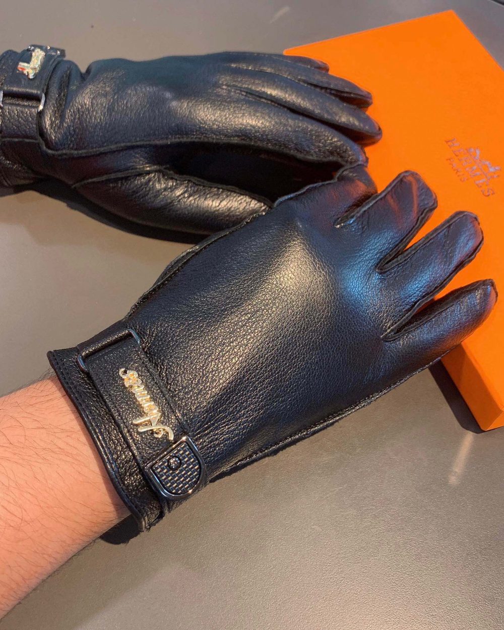 Hermes Soya Gloves In Black