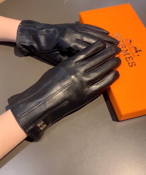 Hermes Soya Gloves In Black
