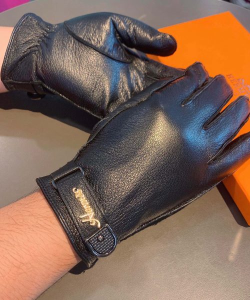 Hermes Soya Gloves In Black