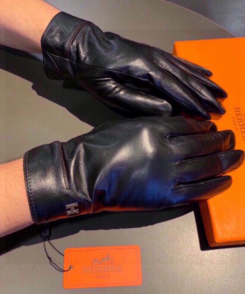 Hermes Soya Gloves In Black