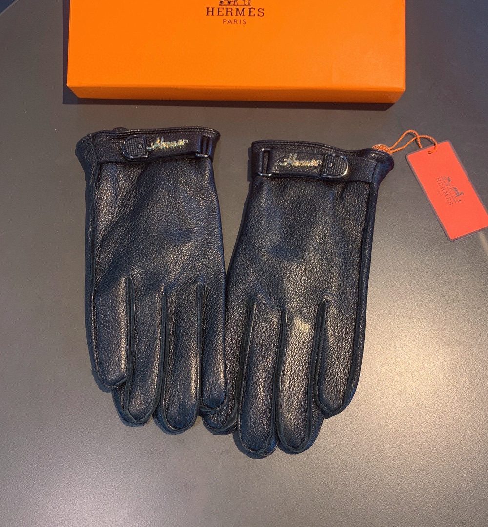 Hermes Soya Gloves In Black