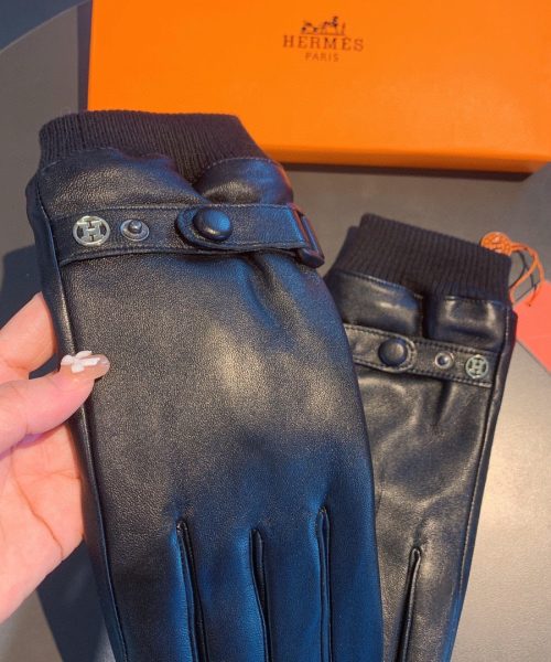 Hermes Soya Gloves In Black