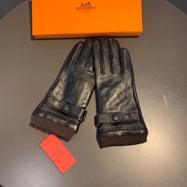 Hermes Soya Gloves In Black