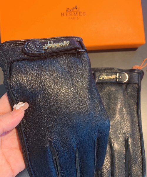 Hermes Soya Gloves In Black