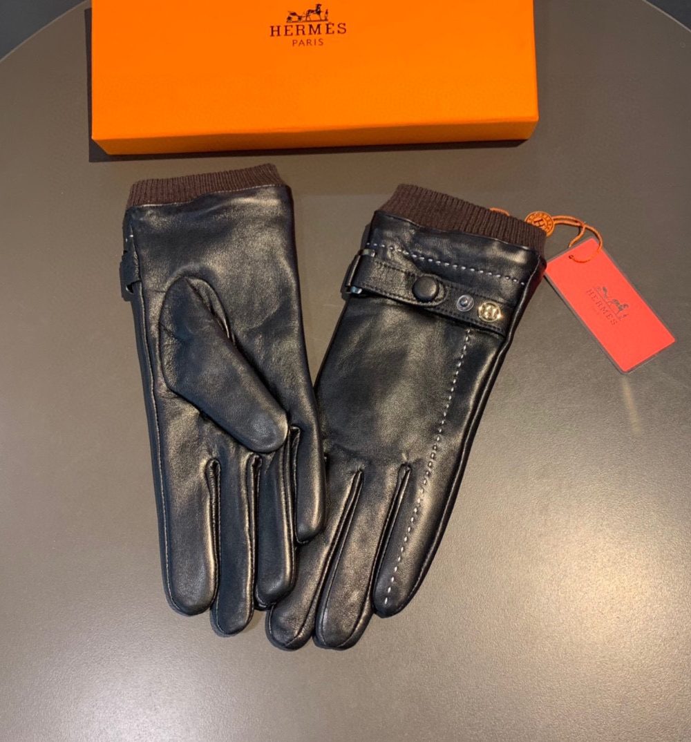 Hermes Soya Gloves In Black